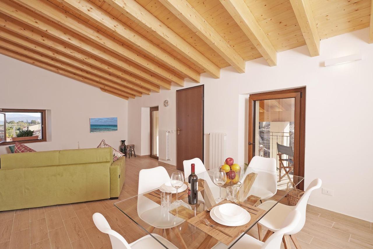 Apartments Villa Bougainville San Felice del Benaco Εξωτερικό φωτογραφία