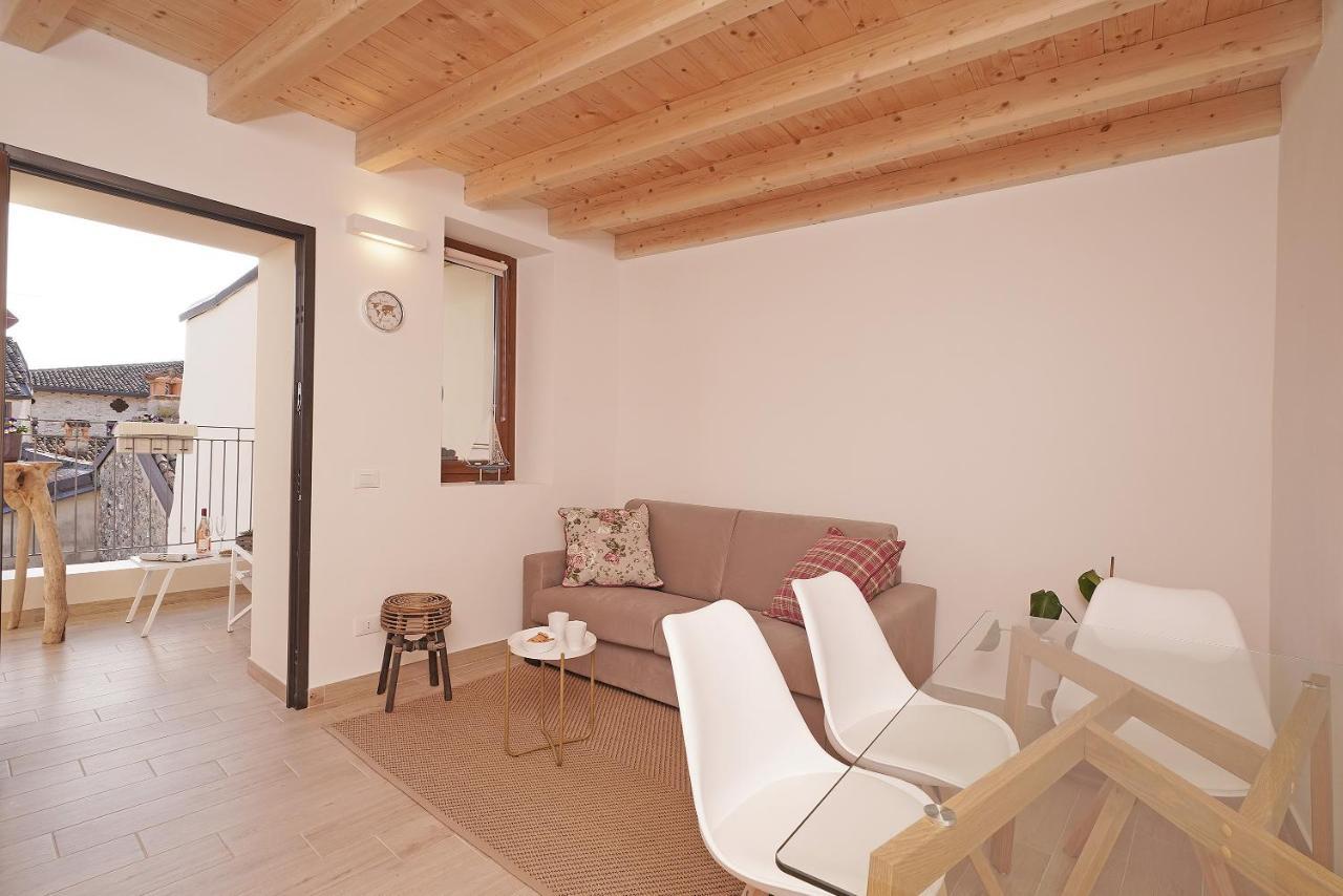 Apartments Villa Bougainville San Felice del Benaco Εξωτερικό φωτογραφία